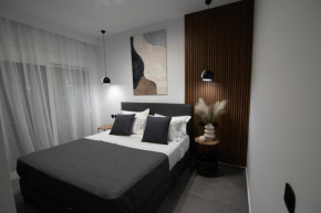 White House Project Vouliagmeni @1